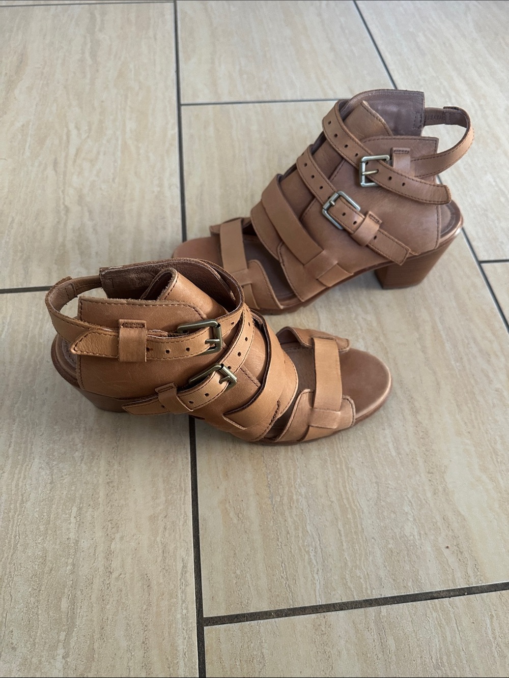 Sorel Nadia Buckle II Women’s Caramel Brown Leather Strappy Block Heel Sandals